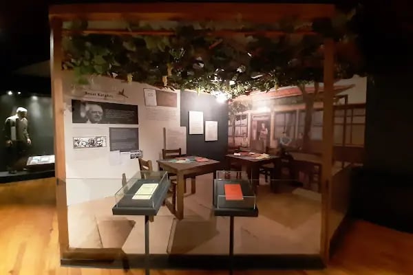 7 Güzel Adam Edebiyat Müzesi ve Kütüphanesi - Resim 5