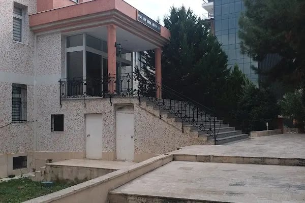 Niyazi Uğur Eğitim Ve Kültür Vakfı - Resim 1