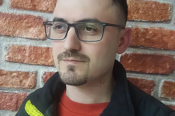 Altın Makas Saç Tasarım Erkek Kuaförü - Resim 19