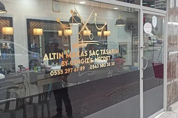 Altın Makas Saç Tasarım Erkek Kuaförü - Resim 5