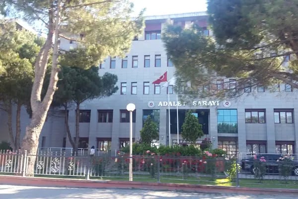 Balıkesir Adliyesi - Resim 16