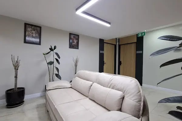 BORNOVA DOKTOR KLİNİKLERİ - Resim 2