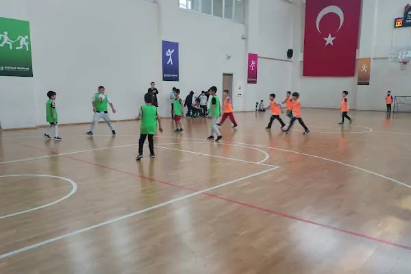 Yüzyıl Spor Kompleksi - Resim 6