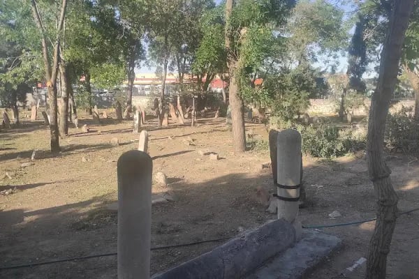Sarı Yakup Mezarlığı - Resim 18