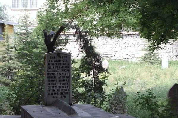 Sarı Yakup Mezarlığı - Resim 5