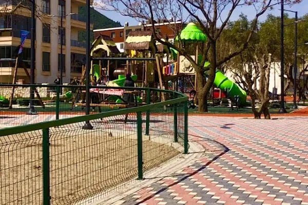 Ardıçlı Parkı - Resim 16