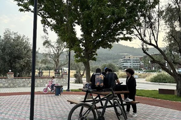 Ardıçlı Parkı - Resim 11