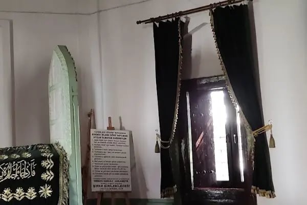 ishakpaşa türbesi - Resim 4