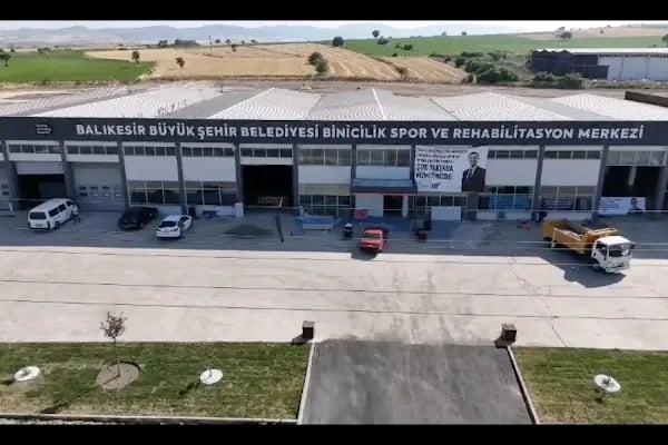 Balıkesir Büyükşehir Belediyesi Binicilik Spor Ve Rehabilitasyon Merkezi - Resim 2