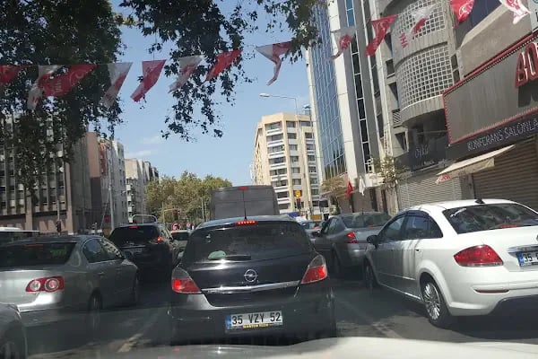 Çankaya Metro Durağı - Resim 16