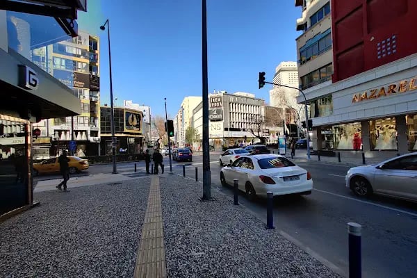 Çankaya Metro Durağı - Resim 2