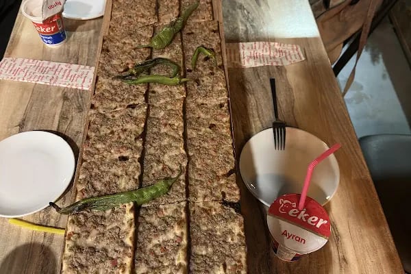 Kılıçarslan Etliekmek Kebap Künefe - Resim 14