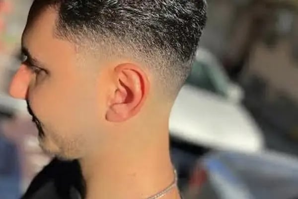 Zen coiffeur,hairdressers, парикмахерская мужская,friseur, haarschneider,barber shop,מעצבת שיער, kuaför, berber,barber,סַפָּר - Resim 14