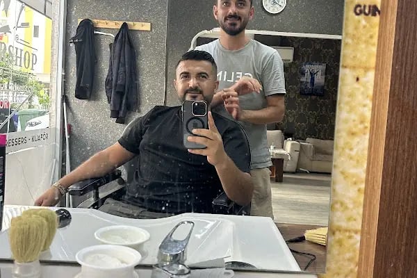 Zen coiffeur,hairdressers, парикмахерская мужская,friseur, haarschneider,barber shop,מעצבת שיער, kuaför, berber,barber,סַפָּר - Resim 13