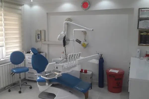 Dt. Ayşe Zeycan Kaleli Diş Kliniği ve Dt. Faruk SARIYERLİ Diş kliniği - Resim 14