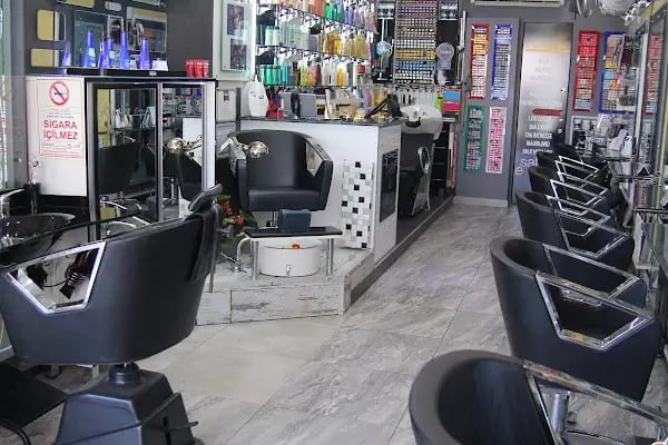 Salon D&amp;B Hair And Beauty Salon - Resim 1