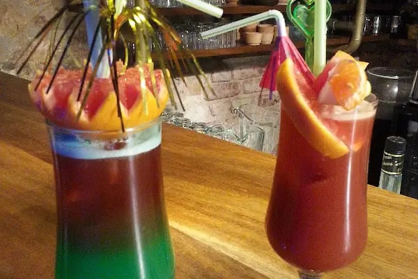 Tarzz Bar Büyükada - Resim 3
