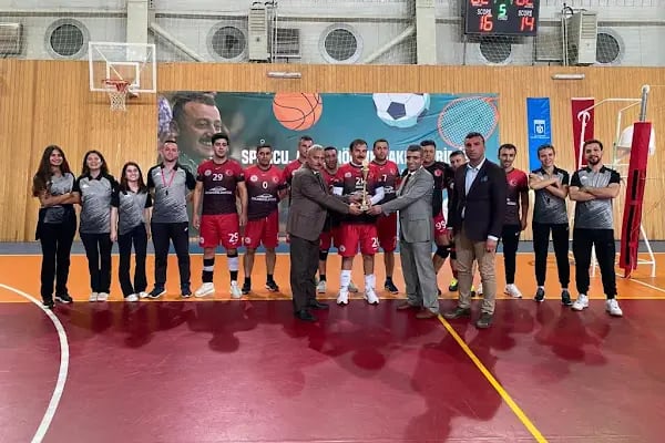 Kocaeli Büyükşehir Vezirçiftliği Kapalı Spor Salonu - Resim 3