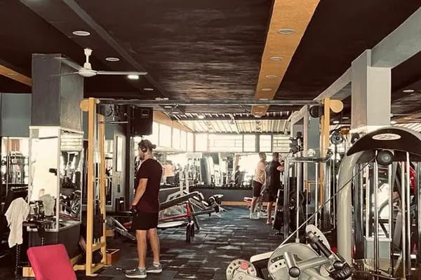 GOLD GYM FİTNESS CENTER - Resim 1