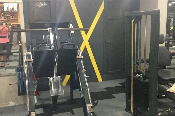 GOLD GYM FİTNESS CENTER - Resim 10