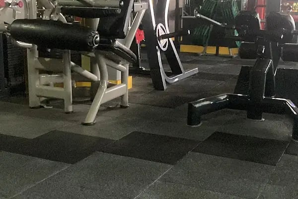 GOLD GYM FİTNESS CENTER - Resim 18