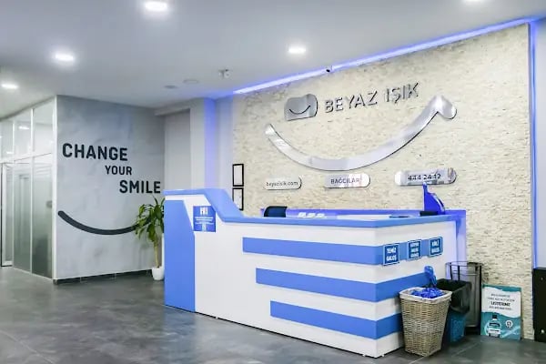 Beyaz Işık Diş Polikliniği Bağcılar - Resim 1