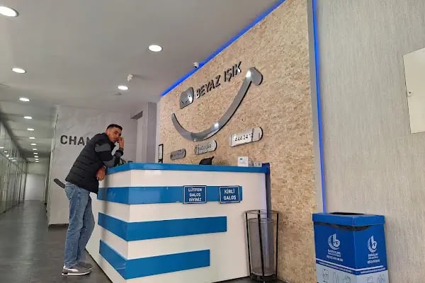 Beyaz Işık Diş Polikliniği Bağcılar - Resim 16