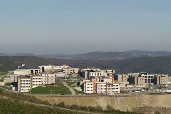 Kocaeli Üniversitesi Hukuk Fakültesi - Resim 1