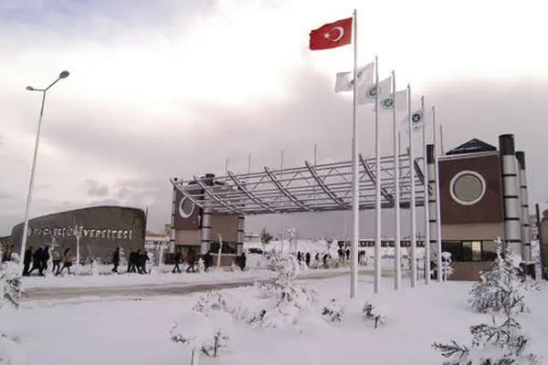 Kocaeli Üniversitesi Hukuk Fakültesi - Resim 20