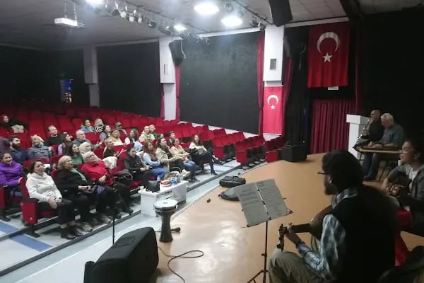 Yalova Halk Eğitim Merkez Konferans Salonu - Resim 14