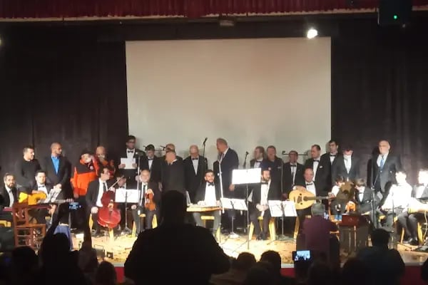 Yalova Halk Eğitim Merkez Konferans Salonu - Resim 8