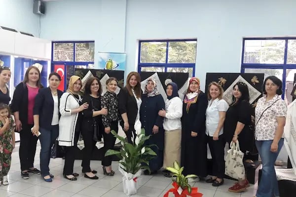 Yalova Halk Eğitim Merkez Konferans Salonu - Resim 4