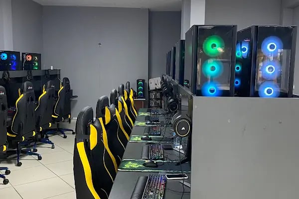 Sugar Internet Cafe - Resim 4