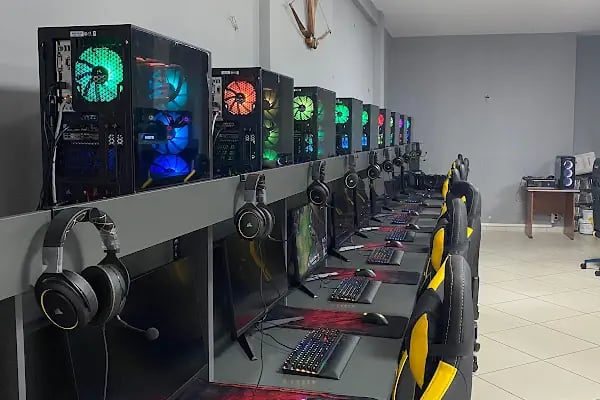 Sugar Internet Cafe - Resim 5