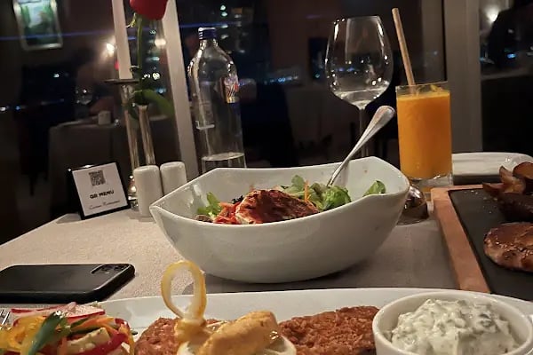 Careme Restaurant - Resim 20