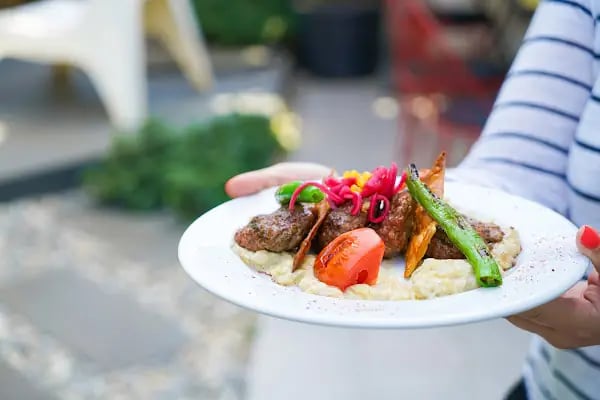 Sergüzeşt Otel Büyükada - Resim 11