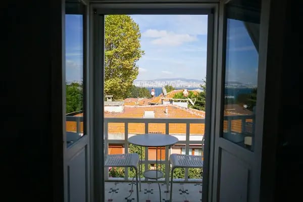 Sergüzeşt Otel Büyükada - Resim 13