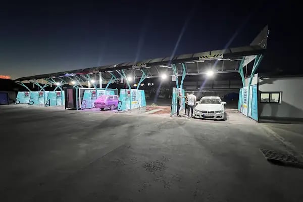 Vatan Self Servis Oto Yıkama Sefaköy - Resim 18