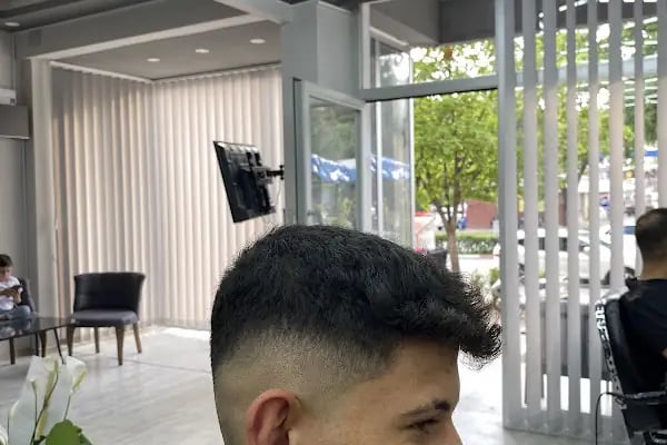 Efe Ateş Hair Design - Resim 15