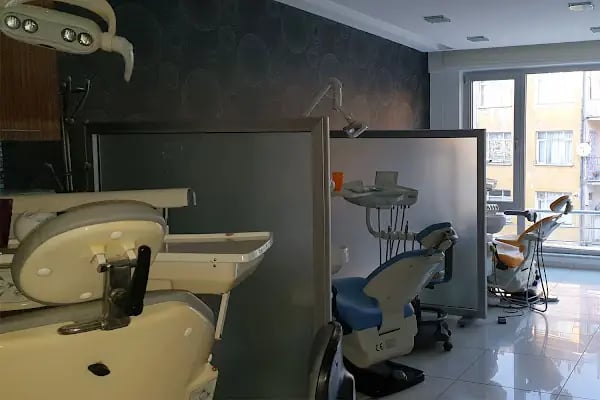 Dt DentalTerapi Firdevs Özçelik Ağız ve Diş Sağlığı Polikliniği - Resim 20
