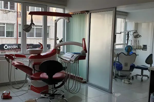 Dt DentalTerapi Firdevs Özçelik Ağız ve Diş Sağlığı Polikliniği - Resim 5