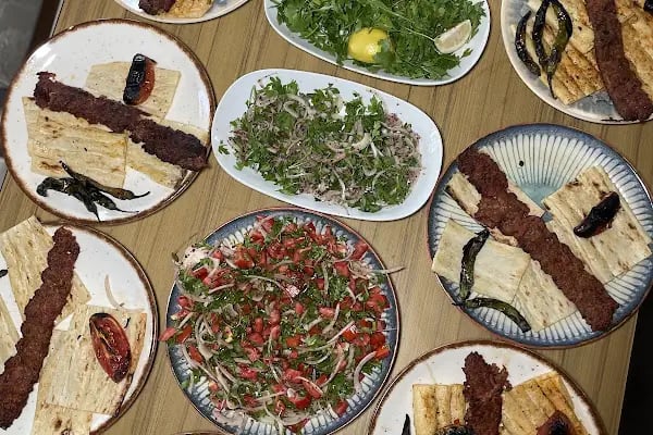 İzzEt (Restoran-Kasap-Şarküteri) - Resim 9