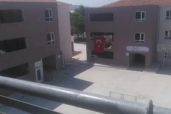 Yenişakran Ortaokulu - Resim 2