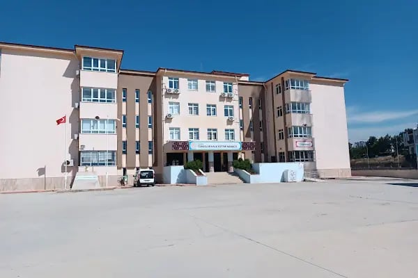 Toroslar Halk Eğitim Merkezi - Resim 1