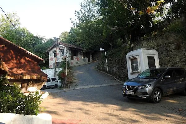 Değirmen Restaurant - Uludağ Yolunda Manzara ve Lezzet - Resim 17