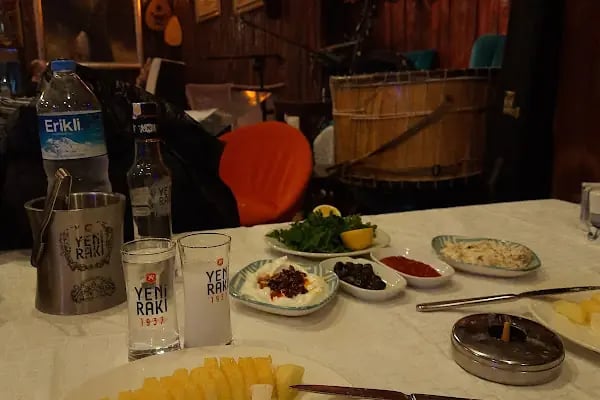 Değirmen Restaurant - Uludağ Yolunda Manzara ve Lezzet - Resim 6