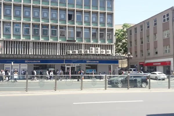 Halkbank Anıt Şubesi - Resim 2