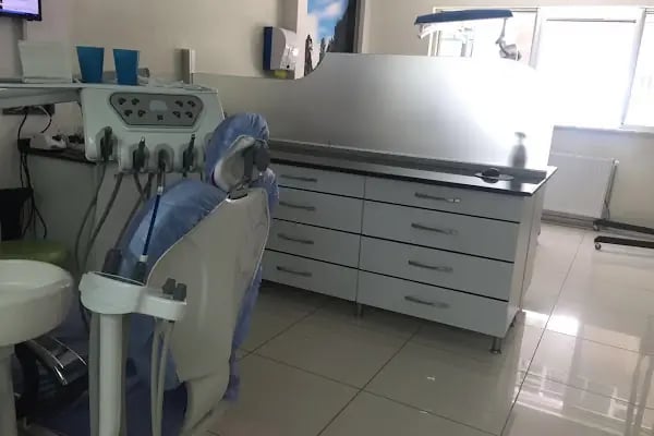Özel Yiğit Ağız ve Diş Sağlığı Polikliniği - Resim 2