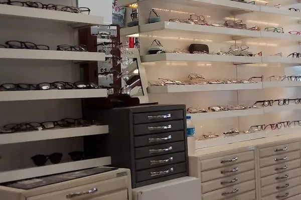 Turhan Optik - Resim 1