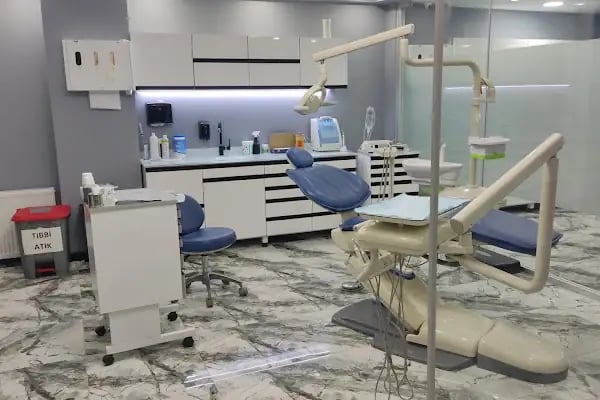 Dt. Mehmet Yavuz Arpacı, Diş Hekimi - Resim 2